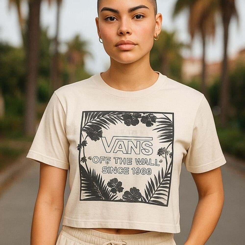 VANS "Off The Wall Since 1966" Short Beige Graphic Crop T-Shirt Top ~ MEDIUM